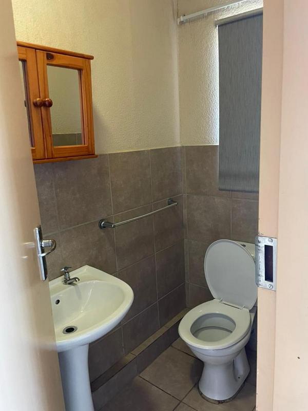 To Let 1 Bedroom Property for Rent in Bult West North West